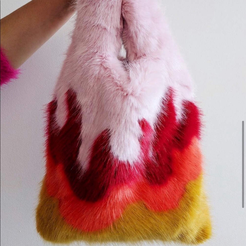 Rare Clio Peppiatt Hestia Shopper Bag Pink Faux Fur Purse Tote with flames